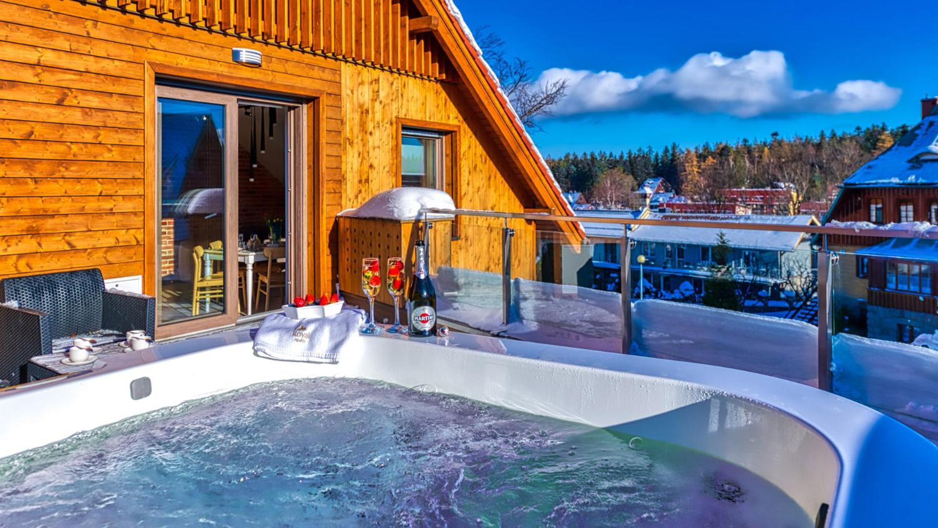 Royal Prestige Collection Z Prywatnym Jacuzzi - Stone Hill Resort Z Basenem I Saunami Szklarska Poręba Esterno foto